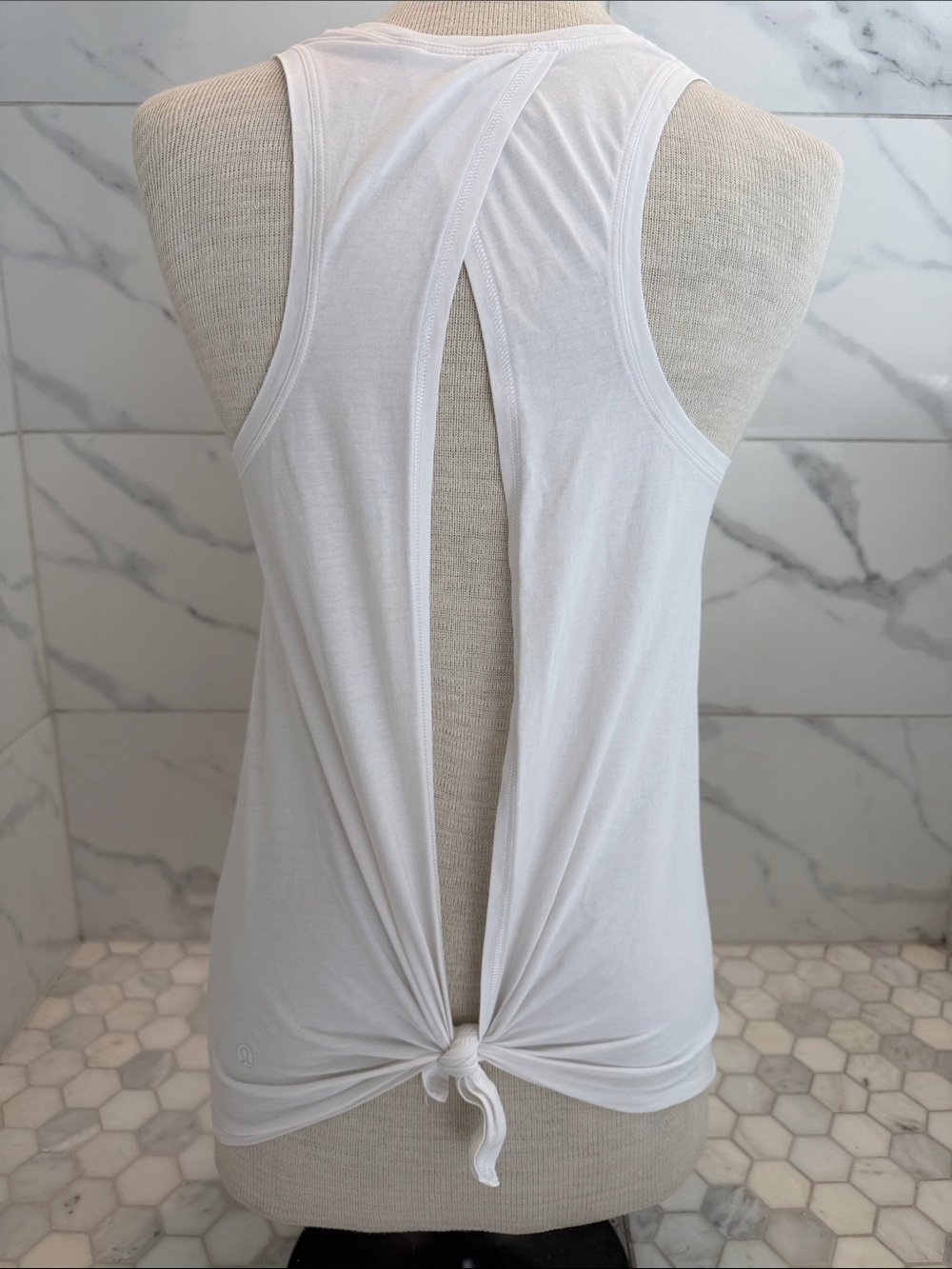 Lululemon All Tied Up Tank In White Women’s Size 6